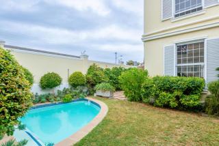 Pool Secure Complex Lower Constantia - 1