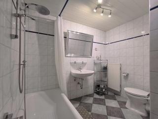 Ferienwohnung Kiara - mit Terrasse, 2 Schlafzimmern und einem großem Wohnzimmer - Handewitt - 8