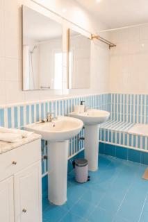 Modern two-bedroom apartment - Marbella - 2