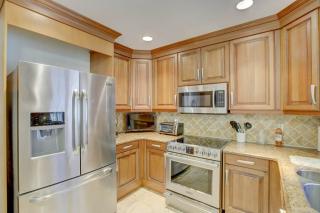 Private Patio Cali King Bed Sleeps 10 - Fort Lauderdale - 4