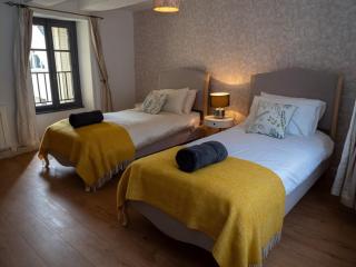 Chez Dizjon, A Stunning Canalside Property - Josselin - 2