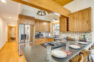 Hot Tub, Deck and Game Room Cle Elum Cabin! - 1