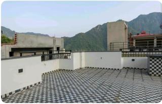 Entire Floor Luxury 3BHK 3Baths 5 Double Beds in Tapovan Nr Laxman Jhulla - Rishikesh - 7