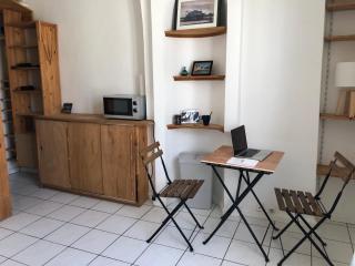 Charmant Studio à Belleville - Parijs - 6