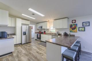 Red Rooster Cottage - Freeport - 5