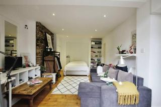 Charming West London Studio Your Urban Oasis - 8