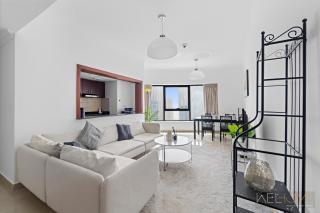 WelHome - Stunning High-Rise with Canal View Near MarinaMall - Dubai - 9