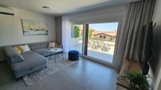 Blue Moon Apartment, now with Jacuzzi - 4