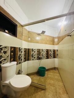 Sea Land Beach Resort Luxury Rooms & Dormitories - Cherai Beach - 2
