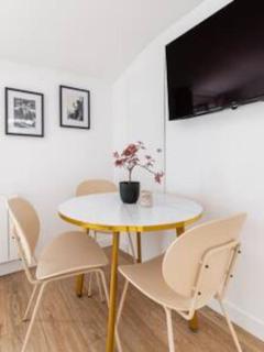 Cosy flat Grand boulevard 4 pers - París - 3