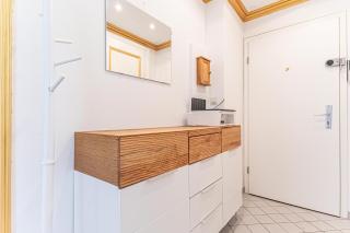 Convenient 3-BR Shared Apt, 15 Min to Landstraße Hub - Vienna - 2