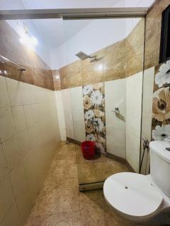 Sea Land Beach Resort Luxury Rooms & Dormitories - Cherai Beach - 1