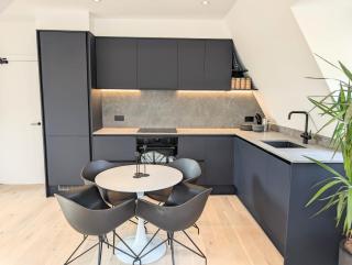 2BR flat in Greater London with free parking - 7
