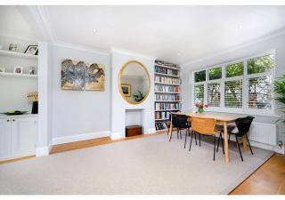 4BR House Minutes from Transport & Attractions - Londra - 7