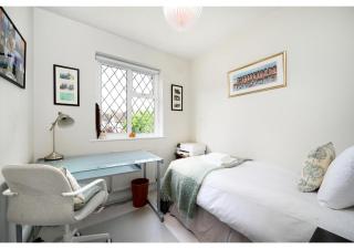4BR House Minutes from Transport & Attractions - Londra - 2