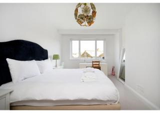 4BR House Minutes from Transport & Attractions - Londra - 1