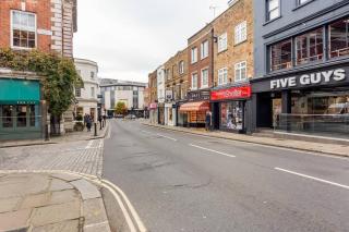 Large Luxury Studio in Heart of Richmond - 5