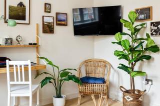 Large Luxury Studio in Heart of Richmond - Richmond - 7