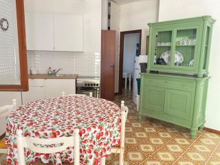 Monolocale con posto auto 2 p letto - Marcelli - 9