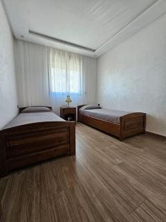 Luxurious 2 BR Rustic Apartment - 4