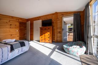Chemin Wonder - Akaroa Holiday Home - 6