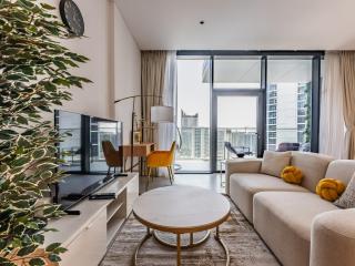 Upscale Studio Living-Marquis Square-Business Bay - 0