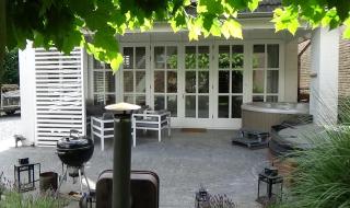 Gardenhouse with private jacuzzi & private sauna - 8