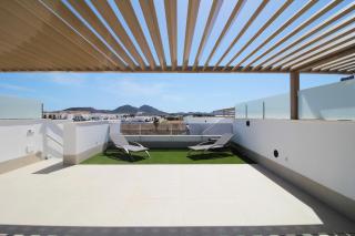 Three Bedroom Seaside Penthouse In Mar De Cristal - 9