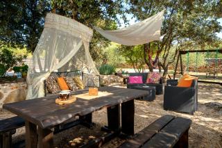 Spacious House with Private Pool in Stari Grad - Stari Grad - 6