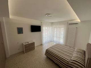 Le Petite House - SOPHIA - Soggiorna con stile - Mariglianella - 2