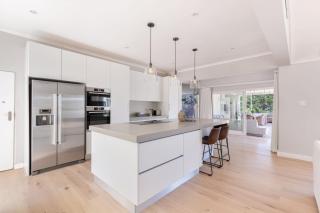 Sublime Five Bed Property In Glorious Setting - Cape Town - 4