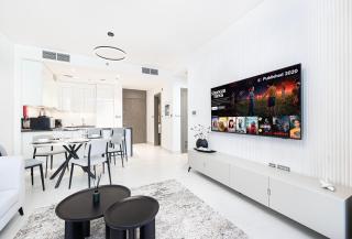 Exclusive 1BR District 1 - Crystal Lagoon Access - 1