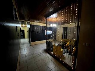 Spacious 2BR Roadside Apartment - Yaoundé - 8