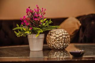 Spacious 2BR Roadside Apartment - Yaoundé - 1