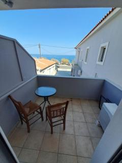 Samos Effies Waterfront aparment 2 - Karlovasi - 3