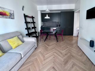Cute and Central Duomo Apartment - Red - Milan - 6