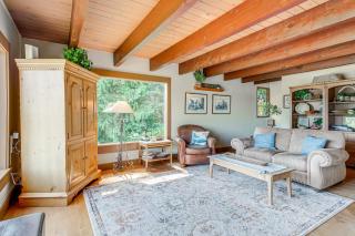 Langley Forest Cabin with Grill Less Than 2 Mi to Downtown! - Langley - 6