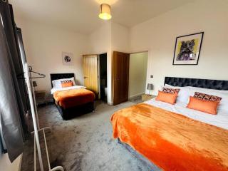 Twilight House -Wyndale Living- B'ham JQ Townhouse - 4