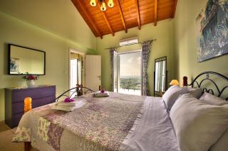 Peristera's House Fabulous 3 Bed Villa Fiskardo Kefalonia - Andipáta Erísou - 9