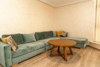 Cozy Lakefront Apartment in Nador - 1