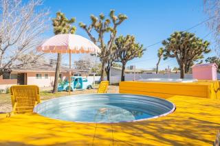 That Pink Disco House By The Cohost Company - Yucca Valley - 0
