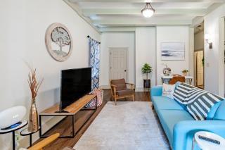 Charming 3BR Historic Home on Mardi Gras Route - Lafayette - 9