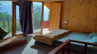 Explore Cafe & Cabins - 7