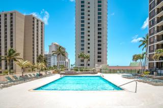 Chic Mountain View Unit Near Waikiki Beach with Parking - Honolulu - 8