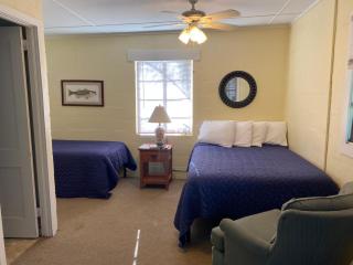 Stegbone's Fish Camp and Resort - Satsuma - 5