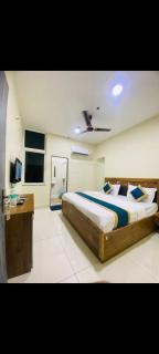 Hotel parthika palace - Indore - 2