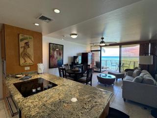Tropical Hawaiian Oceanfront - indigomaui - KR210 - Kahana - 1