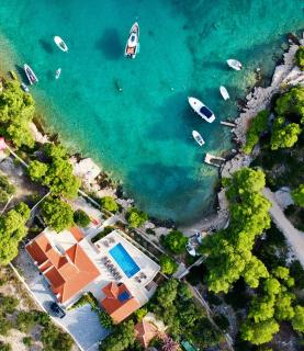 Luxury Villa Kate - in Lucice Bay with turquoise sea, Amazing Seaviews, and Heated Pool - Milna - 7