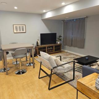 River Valley Basement Suite Near Downtown - 5