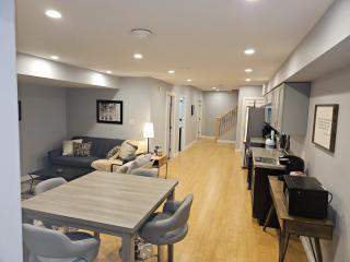 River Valley Basement Suite Near Downtown - 4